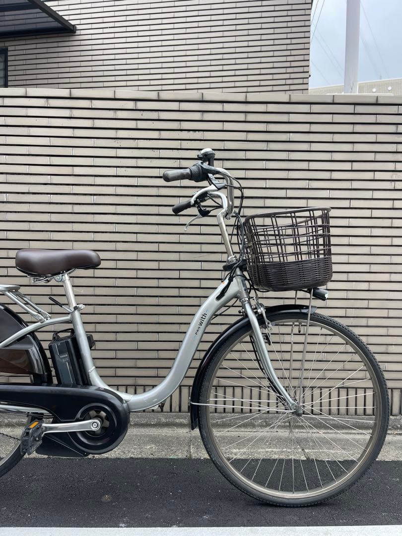 12.3ahヤマハパスwith電動アシスト自転車 シルバー 前バスケット付き