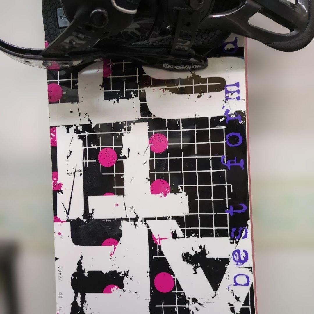 ♠【グ5】バートン　スノボ板　ボードケース付