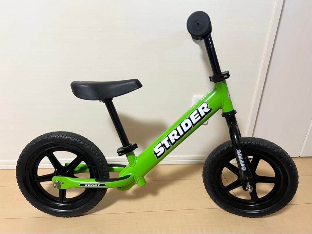 ストライダー スポーツ 12インチ 日本正規品 グリーン STRIDER