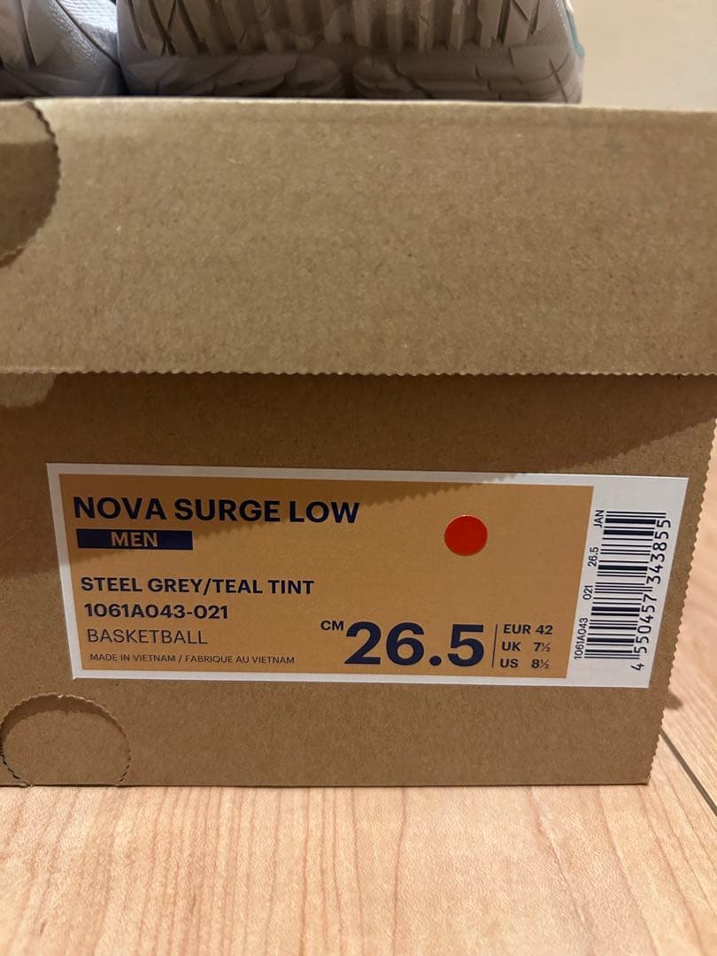 ASICS NOVA SURGE LOW 26.5 cm グレー