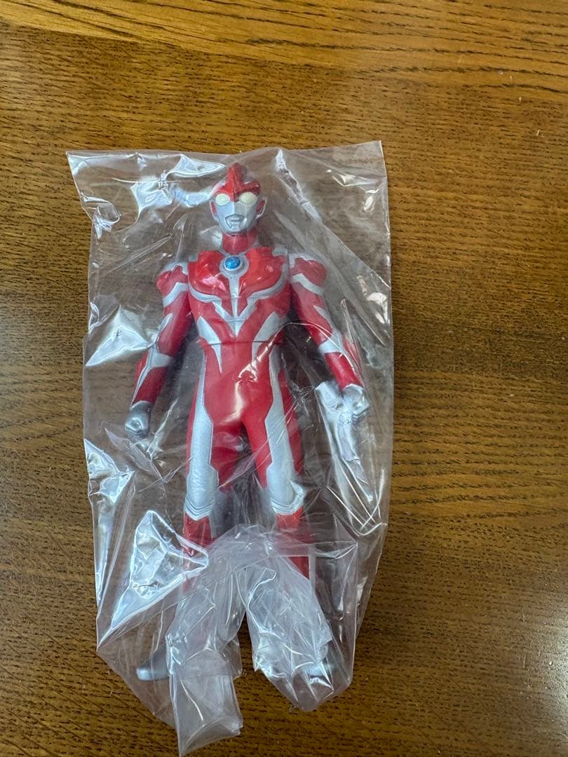 ブガッティバッ商品　ウルトラマンギンガセブンカラーコレクション