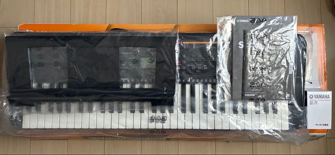 極美品　YAMAHA　PORTATONE PSR-E263 キーボード