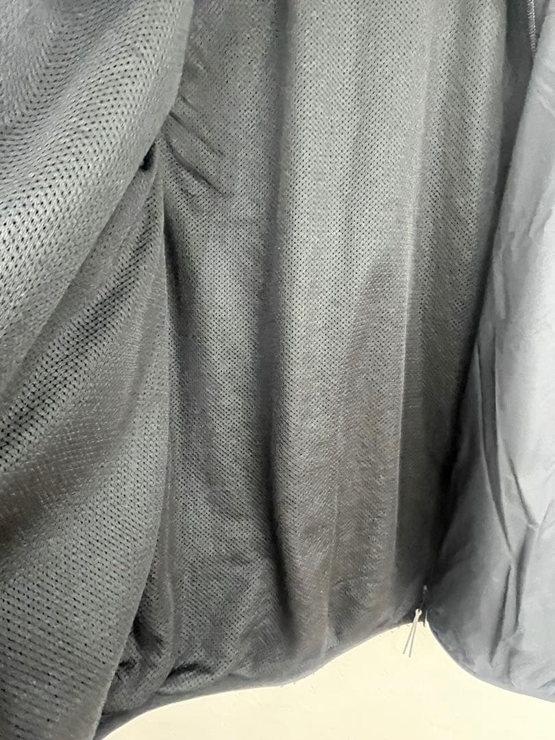 TRAVIS MATHEW ベスト Mサイズ