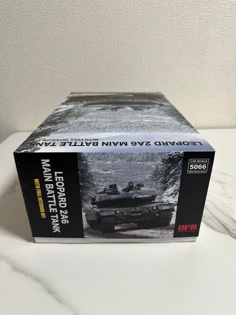 【未組立品】Leopard 2A6 Main Battle Tank 1/35