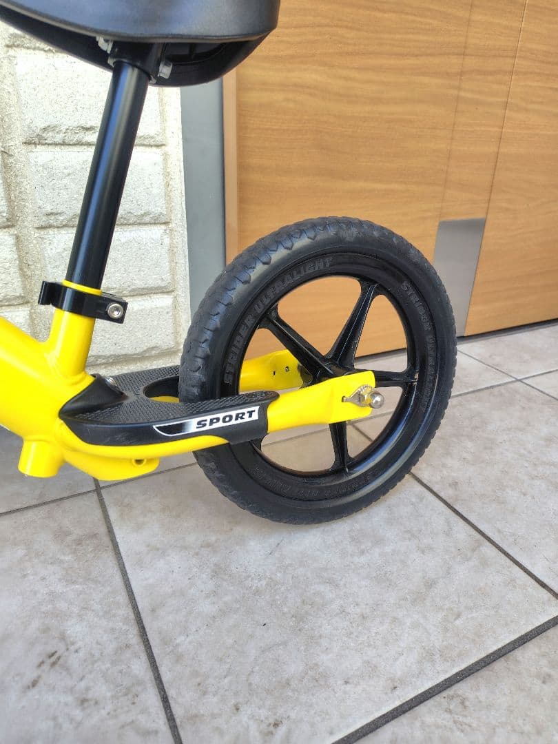 買い取り専用さま専用☆【ストライダー】スポーツモデル12Sport イエロー