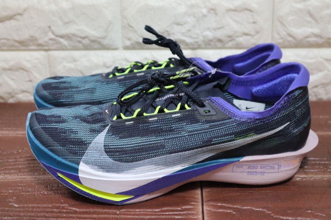 新品 27.5㎝　ナイキ NIKE ズームX ストリークフライ 2 ランニング