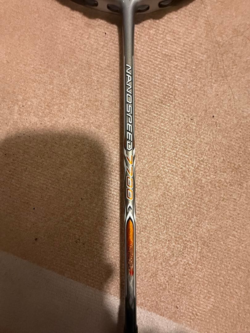 D*n様 YONEX NANOSPEED 7700 バドミントンラケット　2本セ