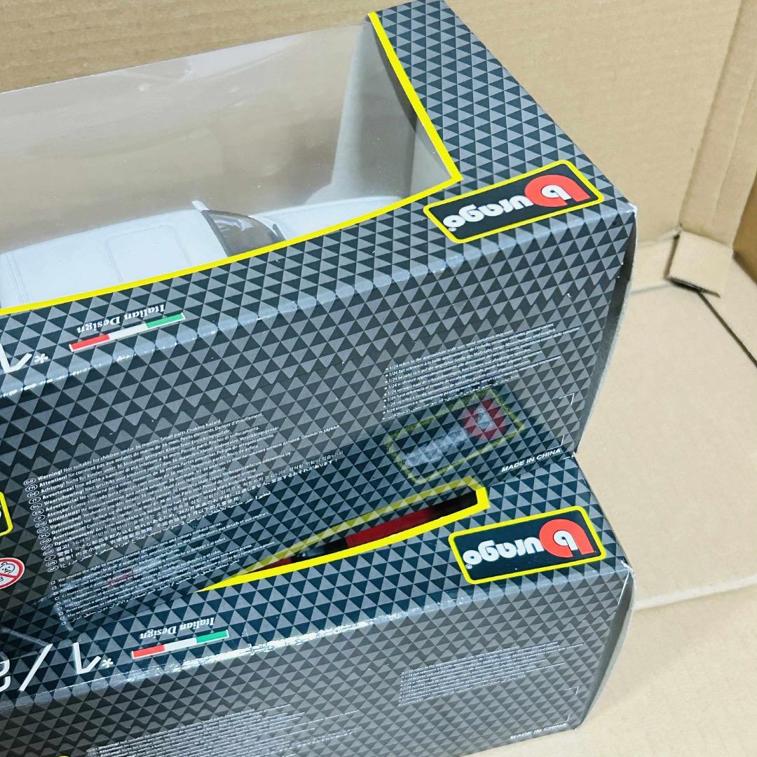 P*z様 1/24 Bburago 1988  M3 E30 2台セット