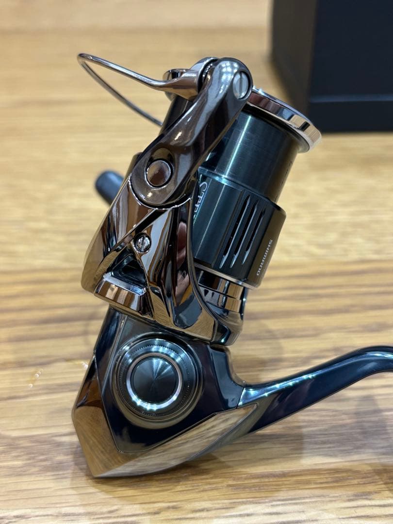 シマノ　22ステラSTELLA C3000MHG 美品