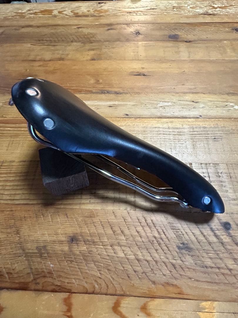 ブルックス　スワロー　　BROOKS SWALLOW