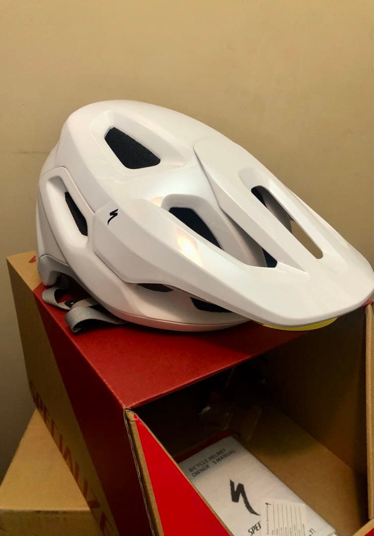 アクセサリー Specialized Tactic 4 brand new