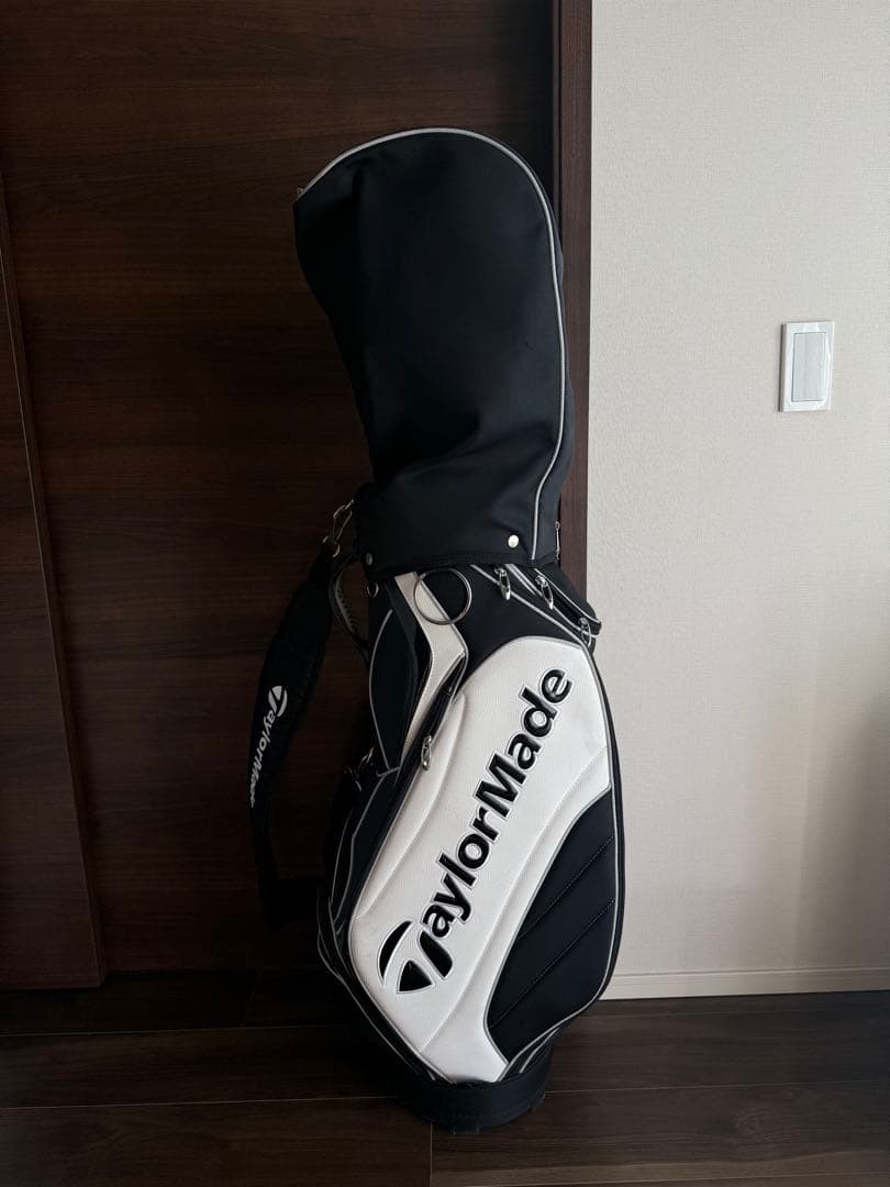TaylorMade テーラーメイド キャディバッグ 黒/白