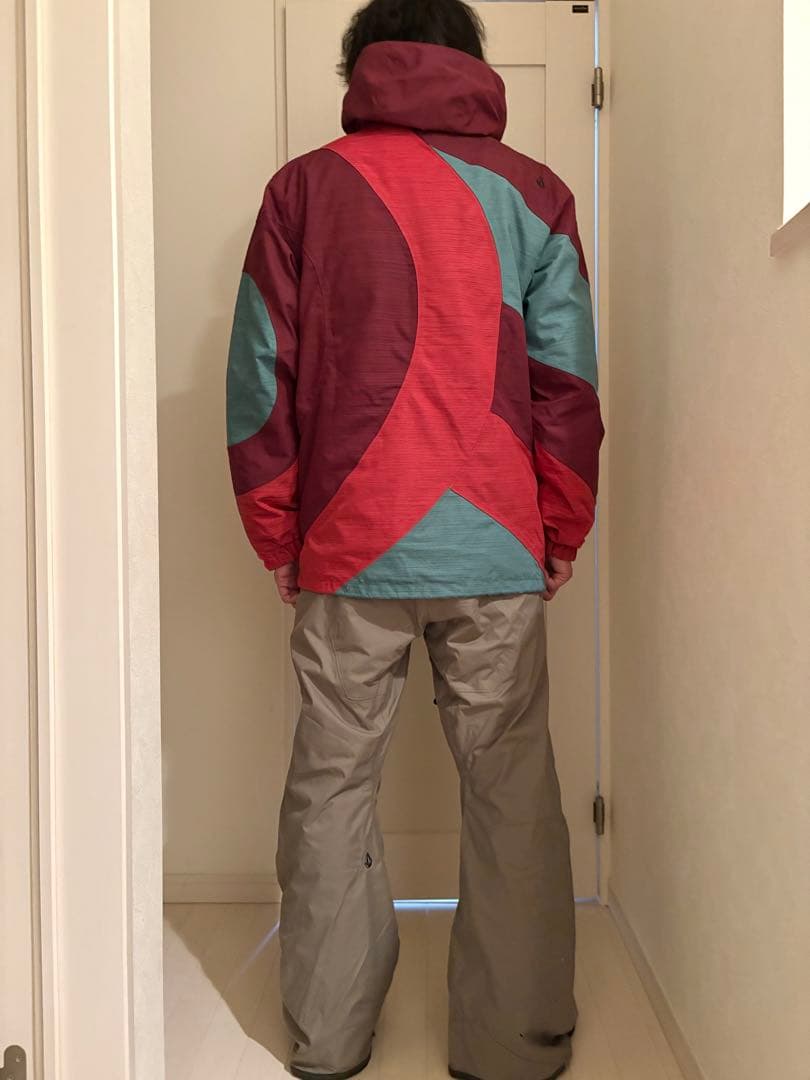 volcom ボルコム　スノーボードウェア&パンツ　上下セット　エルゴ