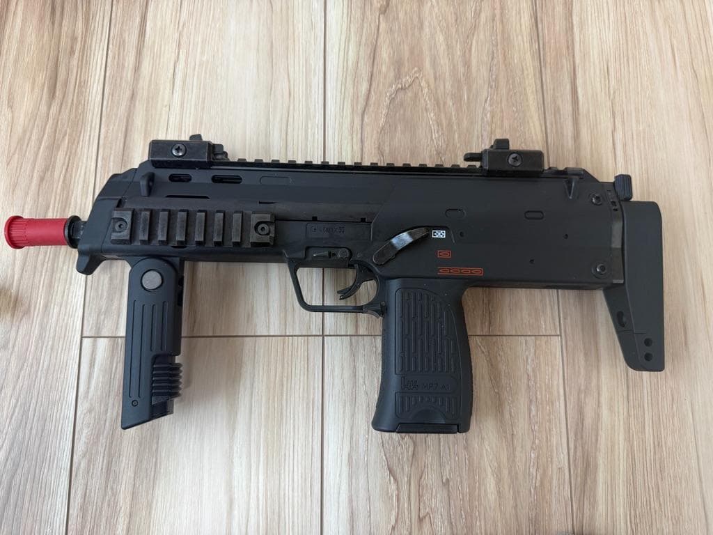 東京マルイ 電動コンパクトマシンガン MP7A1 18歳以上 電動ガン