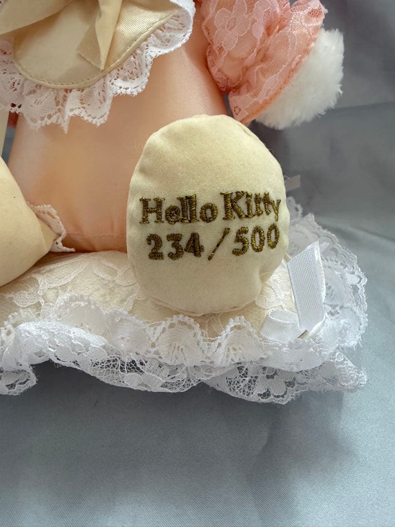 Hello Kitty Posful 500体限定 ぬいぐるみ　希少　シリアル