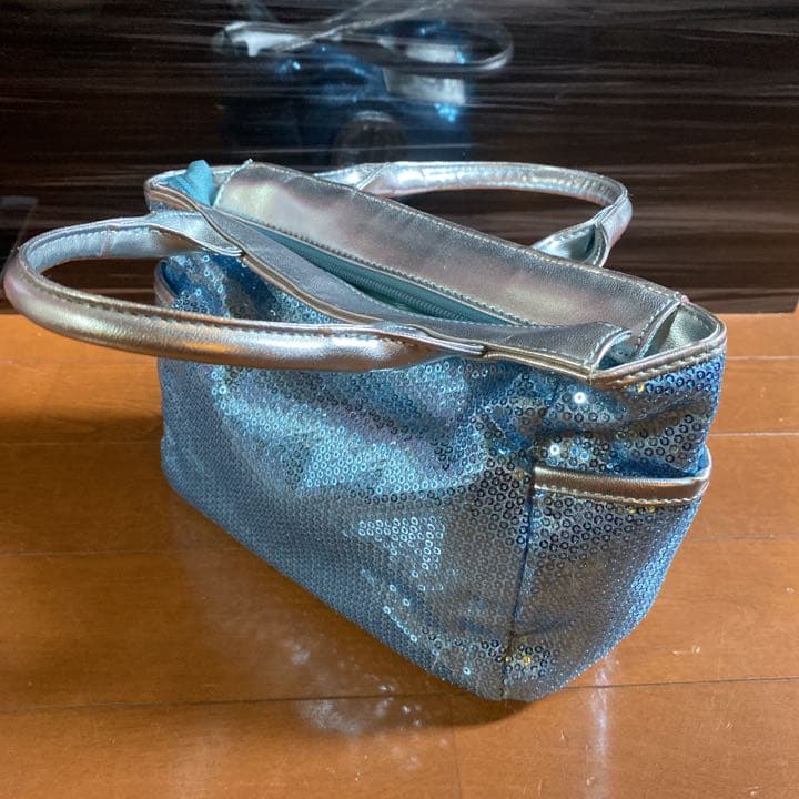ダンスウィズドラゴン　スパンコール　カートバッグ　水色
