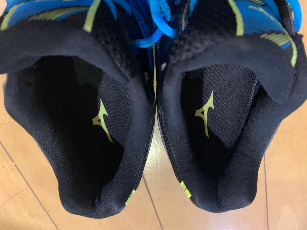 Mizuno バドミントンシューズ　27センチ