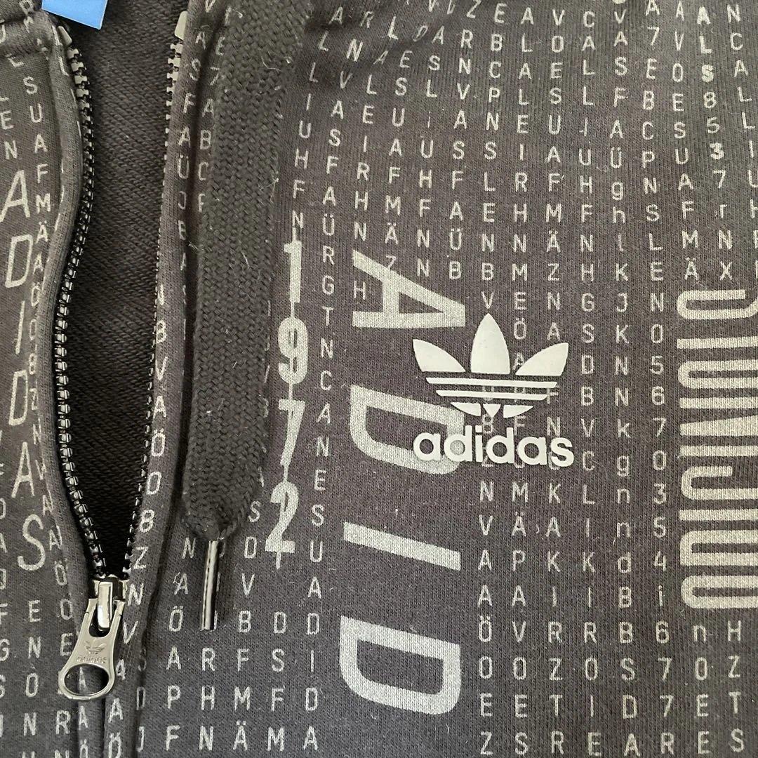adidas グラフィックプリント パーカー ブラック