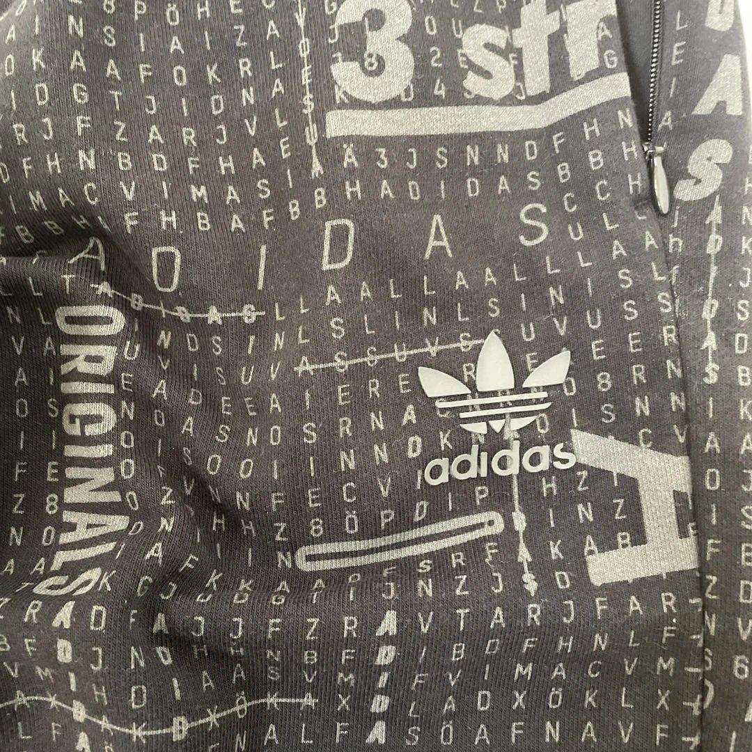 adidas グラフィックプリント パーカー ブラック