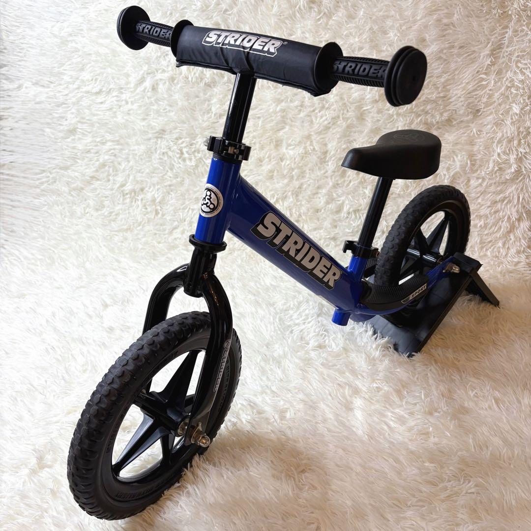 美品✨STRIDER ストライダー スポーツ ブルー 12インチ スタンド付き
