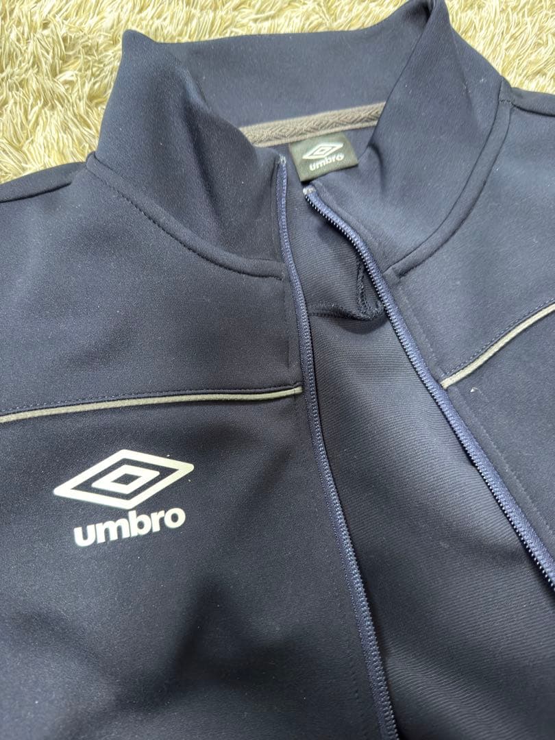 アンブロ　コーチャーズ　ネイビー ジャージセット Mサイズ　サッカー　メンズ
