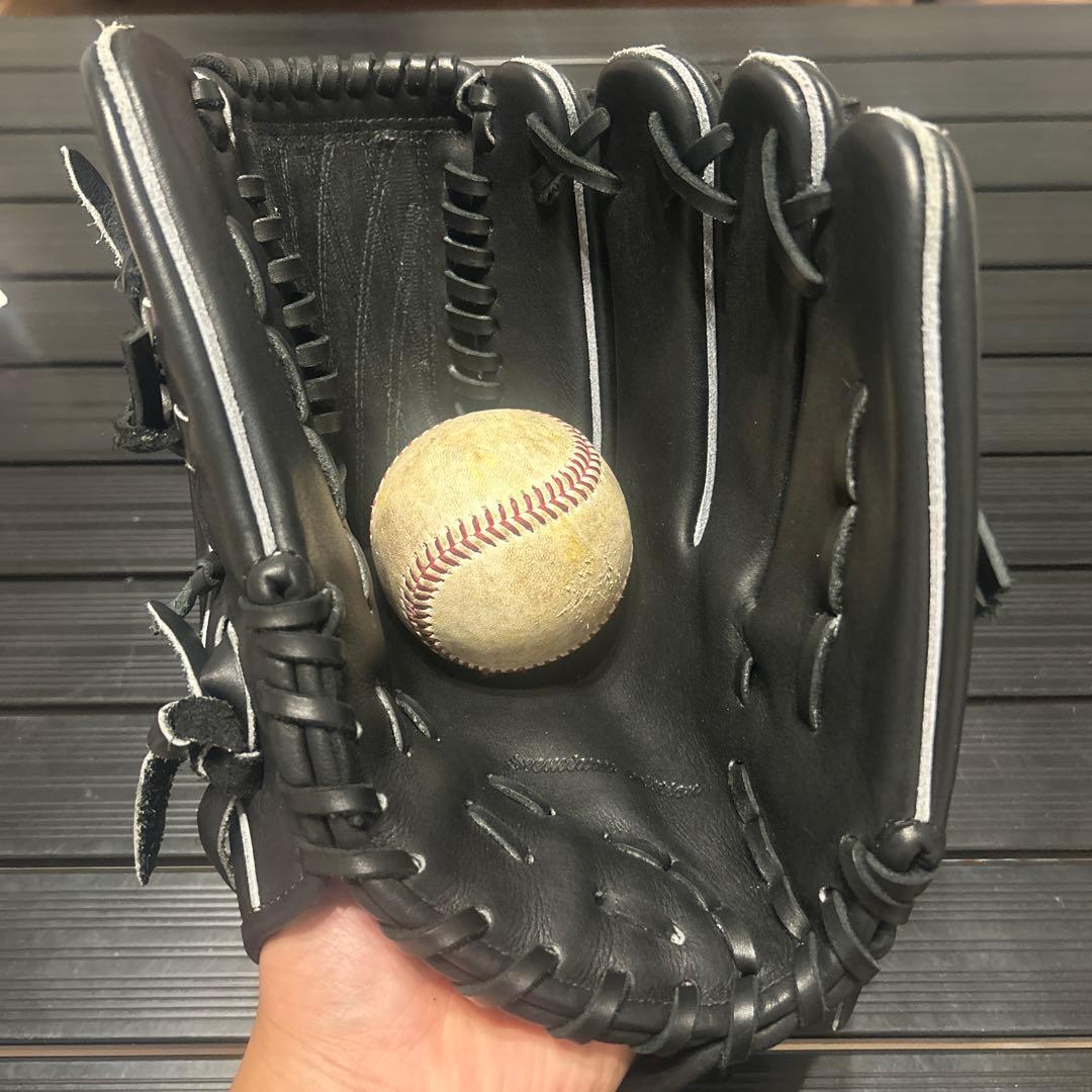ハイゴールド　投手用グローブ　未型付け