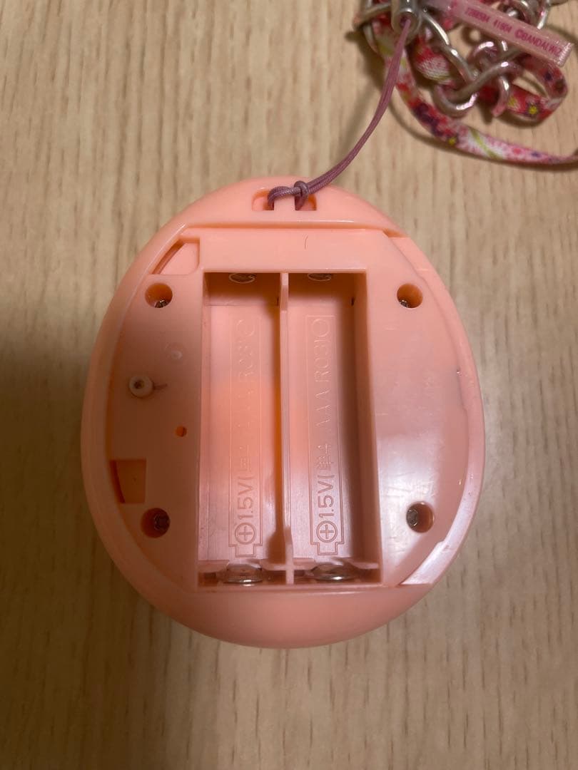 たまごっち4u ストラップ付き