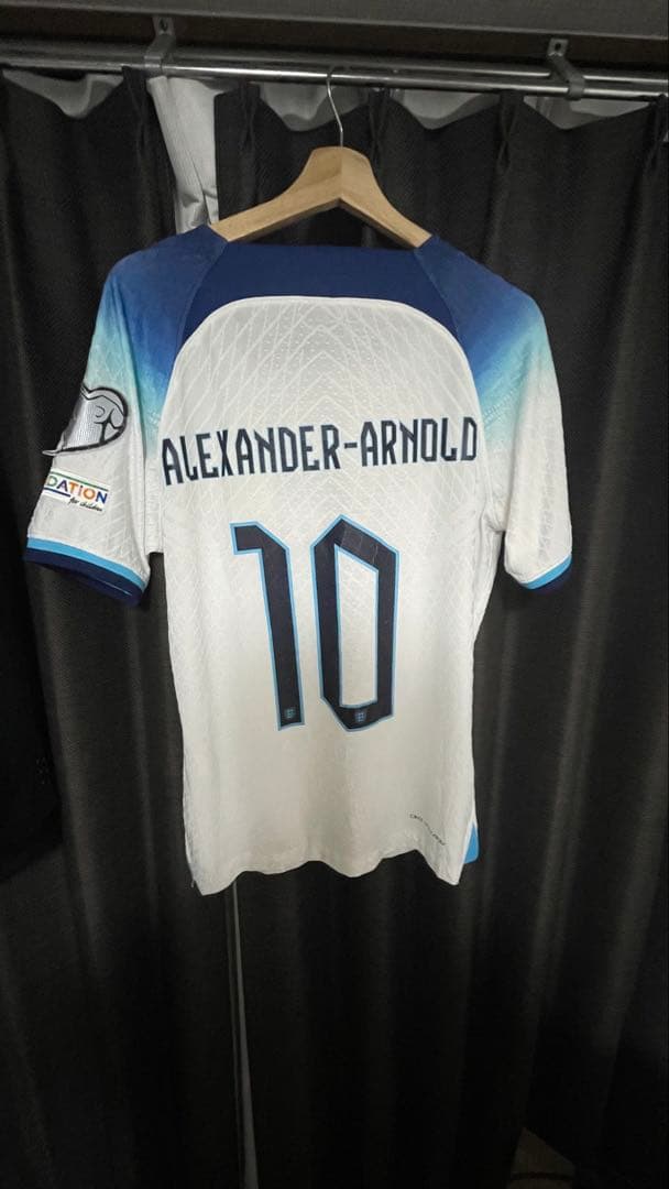 【値下げしました】イングランド代表 Alexander-Arnold 10番
