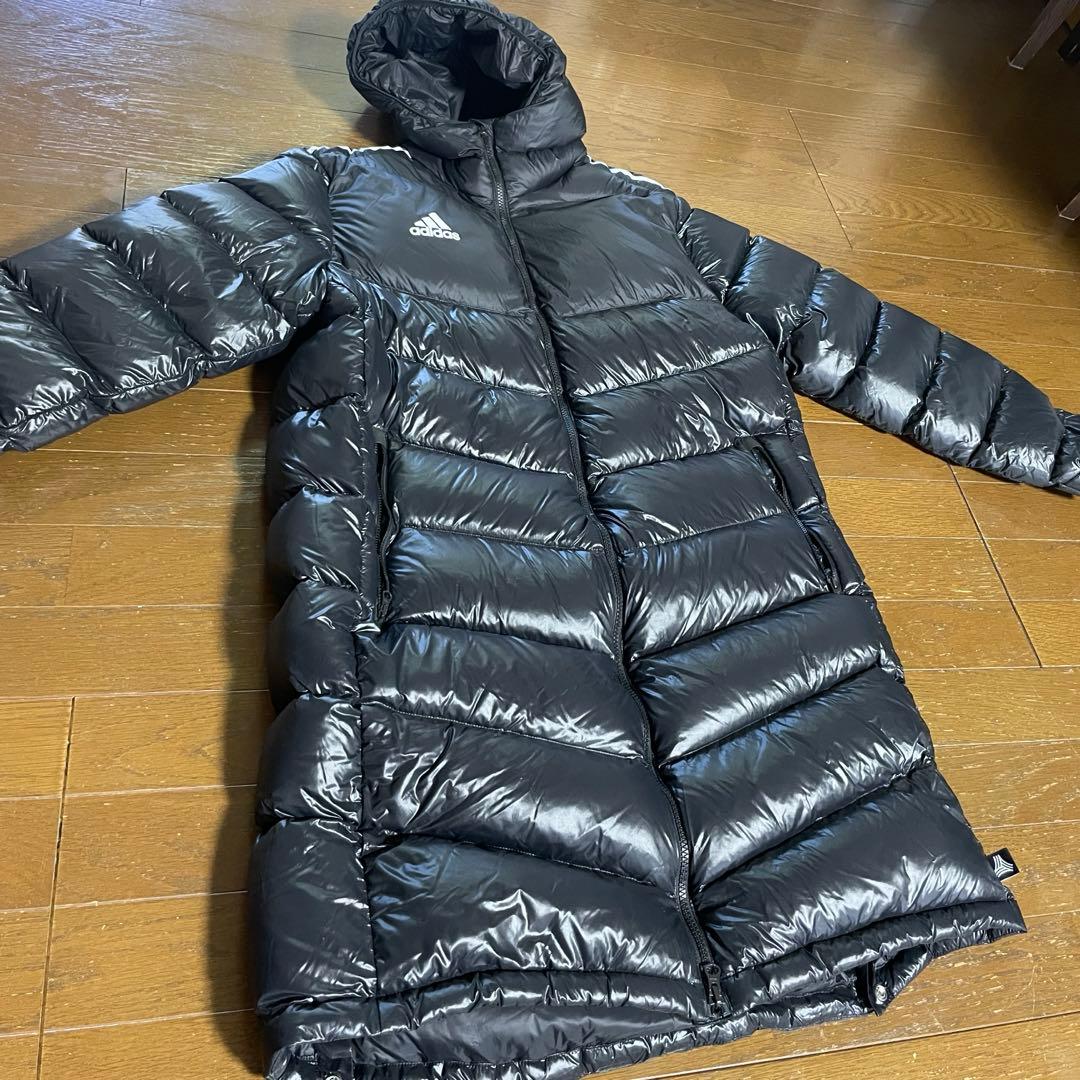 adidas フード付きダウンコート 黒　　ブラック　アディダス