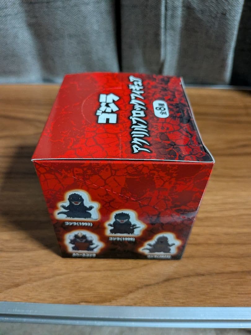 ゴジラ　アクリルブロックフィギュア　8個入り　未開封BOX