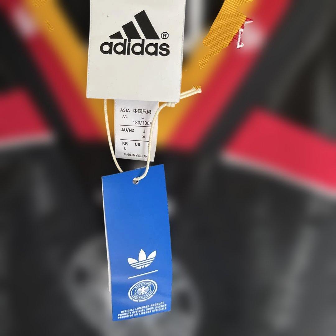新品タグ付き　adidas ドイツ代表 サッカーユニフォーム　XLサイズ