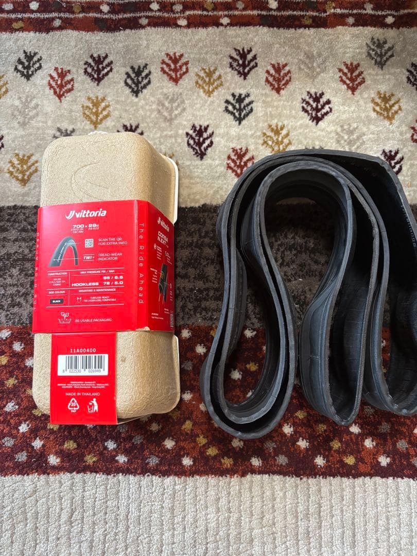 Vittoria Corsa NEXT 28C TLR コルサ 2本セット