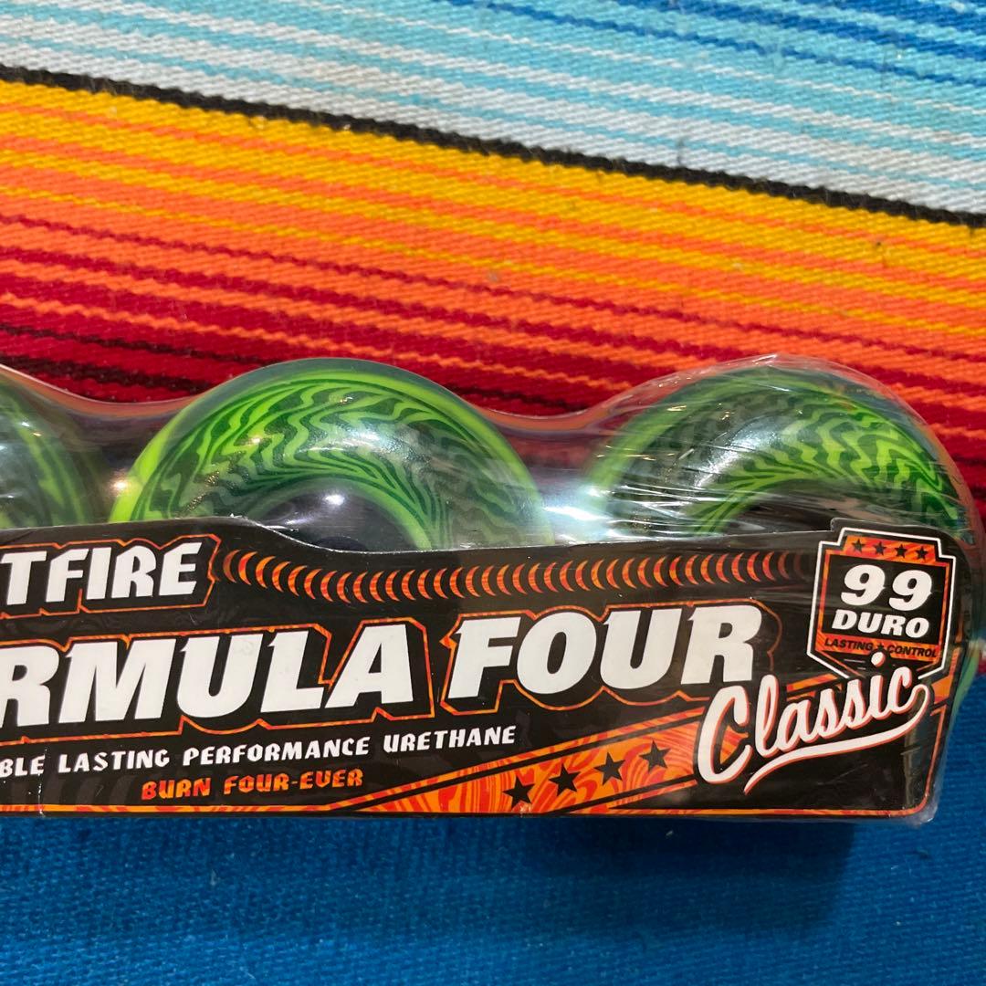 スケートボード SPITFIRE FORMULA FOUR 99 DURO 58mm