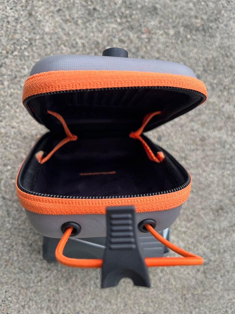 kente0814　Bushnell ゴルフ用距離計とケース