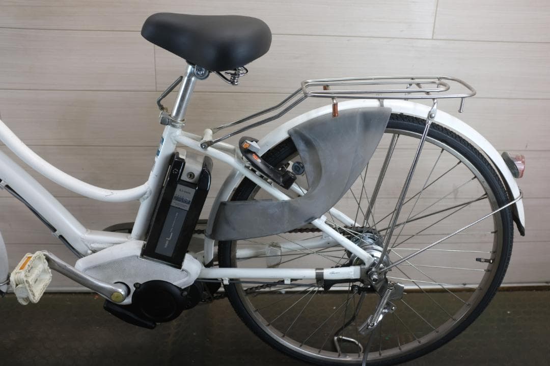電動自転車ヤマハPAS　ami　3段　8.9Ah 充電器あり