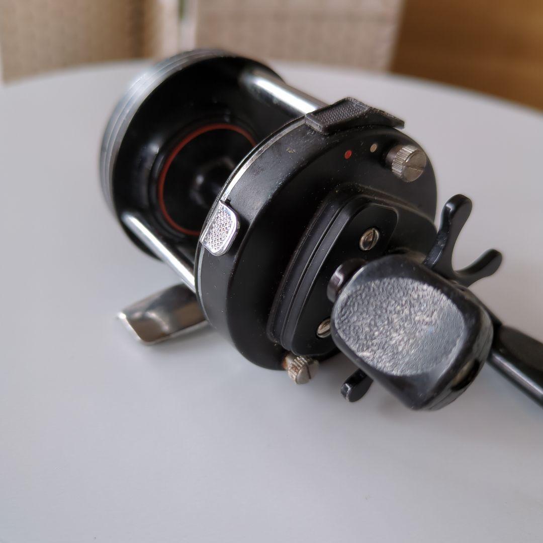 Daiwa GS-2000 ベイトリール 黒
