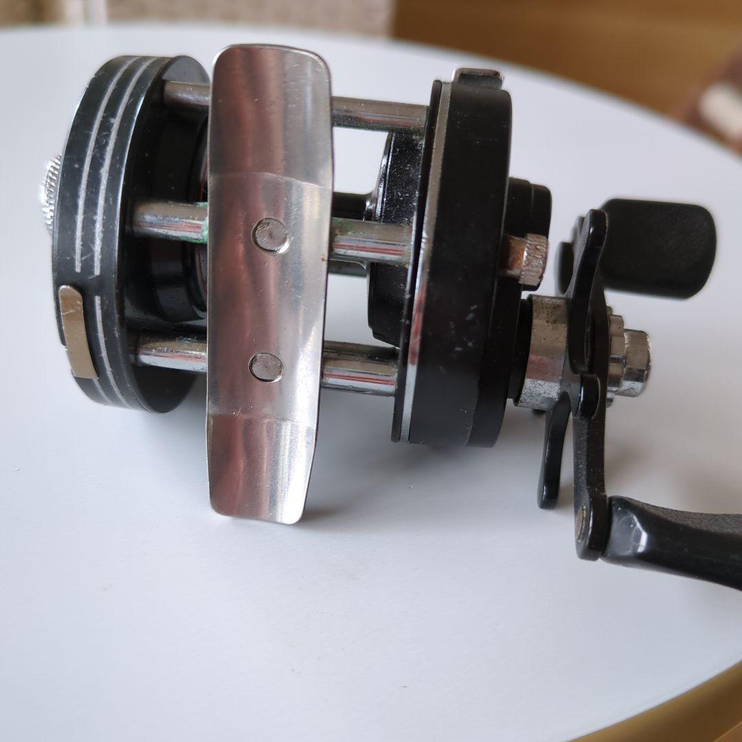 Daiwa GS-2000 ベイトリール 黒