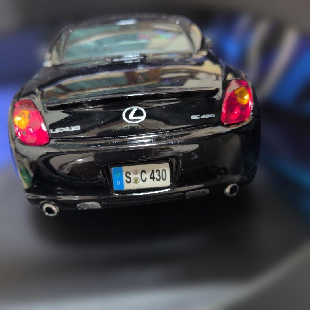 ミニカー Maisto 1/18 Lexus SC430