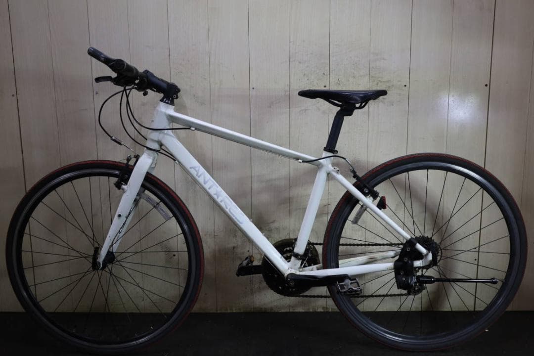 ANTARES(アンタレス)700C アルミ 24速 440mm 白クロスバイク