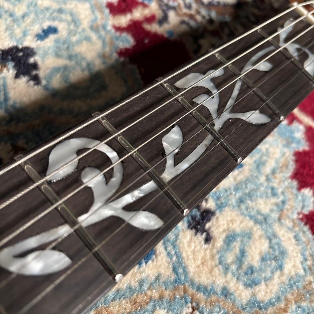 Futra \"VS Series\" セミオーダーギター　ストラトタイプ
