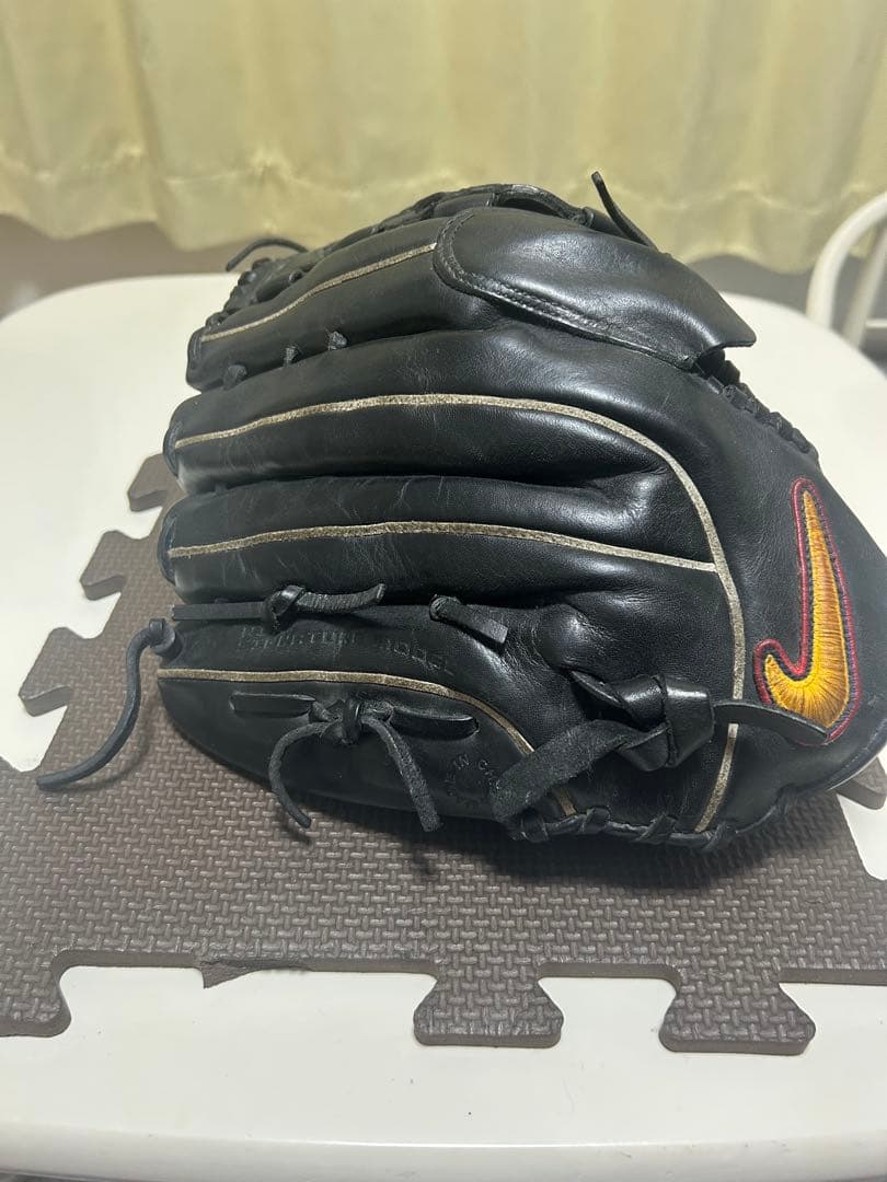 投手用 NIKE グローブ