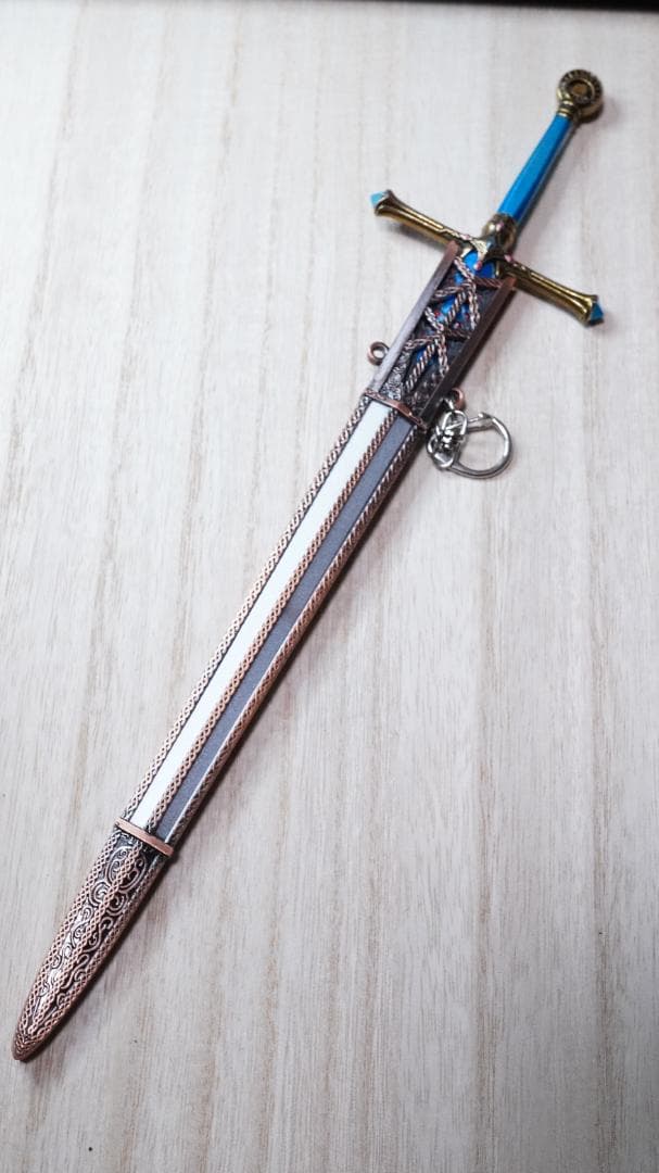 30cmカーリアの騎士剣 エルデンリング ミニ武器 キーホルダー アクセサリ