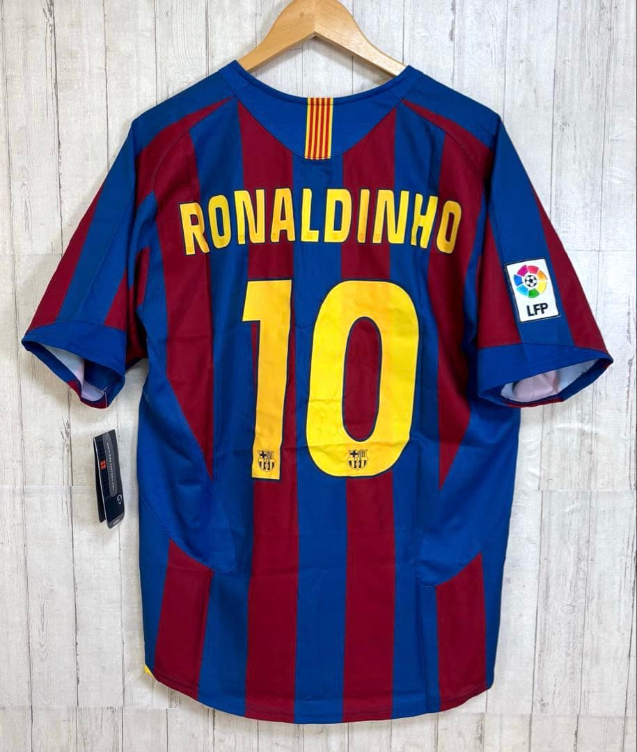【新品タグ付き】希少 FCバルセロナ ロナウジーニョ 10 ユニフォーム
