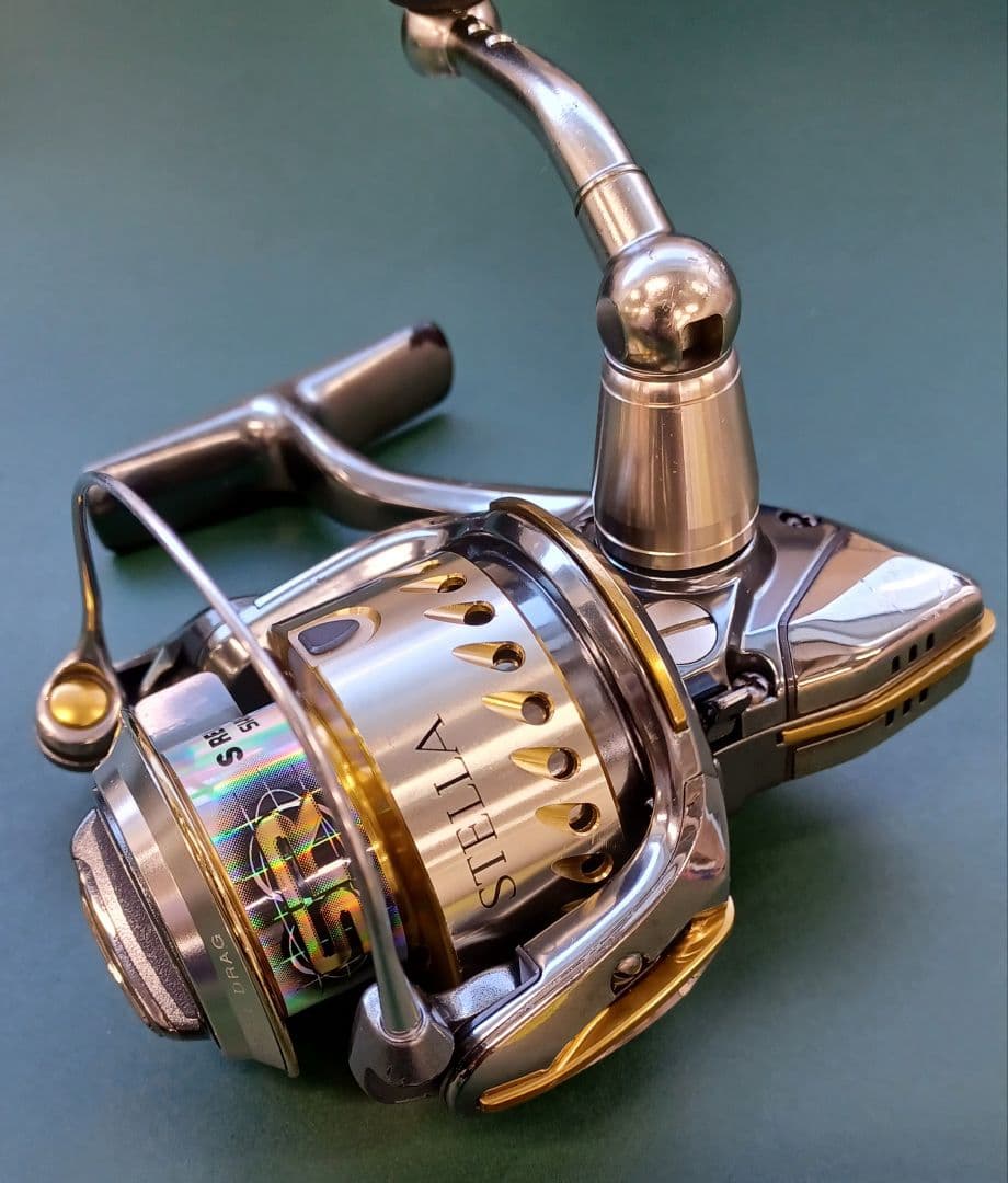 まぁ。 SHIMANO 04STELLA 2000 スピニングリール
