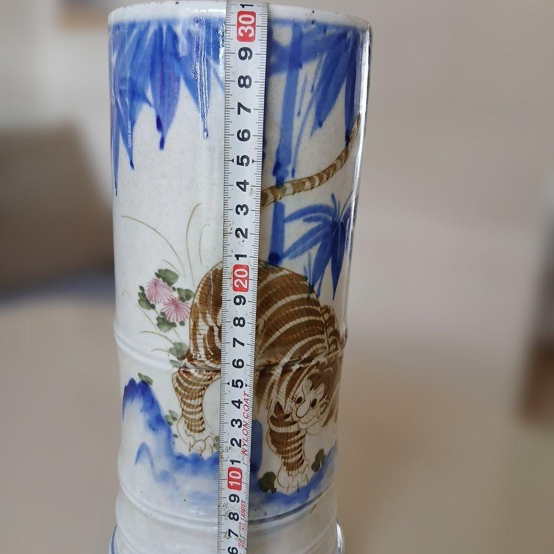 伊万里焼、陶器の虎(猫？)相当古い花瓶(外国サイトで16000円と解答)