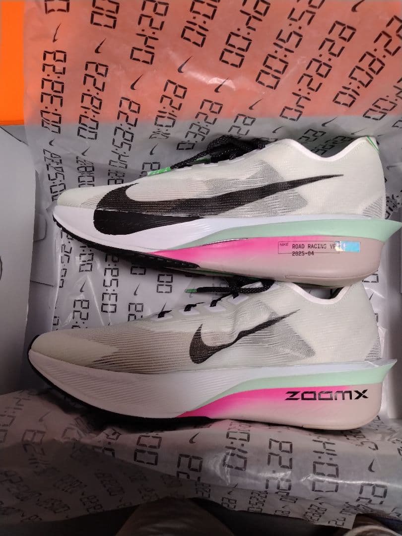 ナイキ NIKE ズームX ヴェイパーフライネクスト%4　27.0cm新品未使用