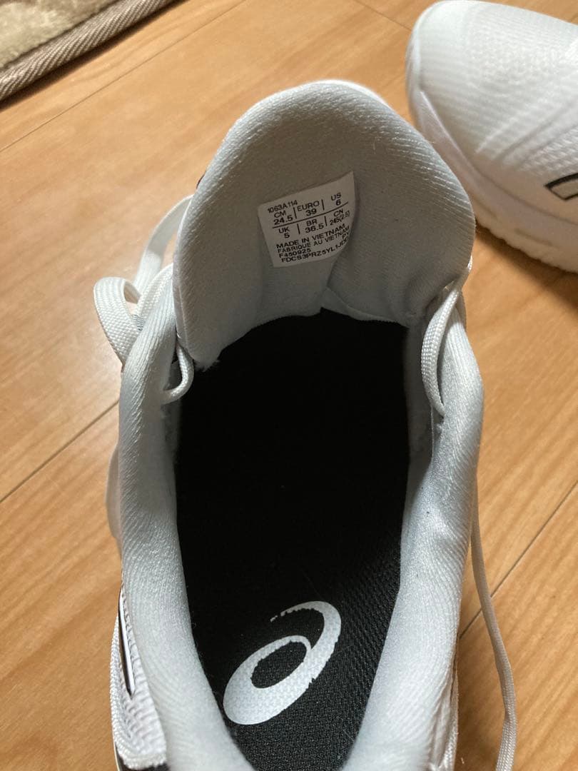 asics バッシュ SWIFTACE スウィフトエース 24.5