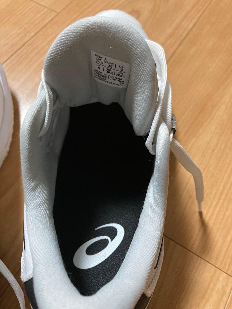 asics バッシュ SWIFTACE スウィフトエース 24.5