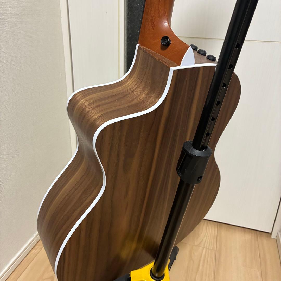 Taylor 214ce Walnut 極美品