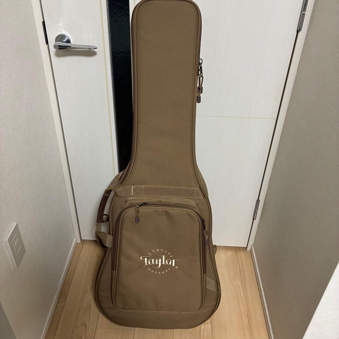 Taylor 214ce Walnut 極美品